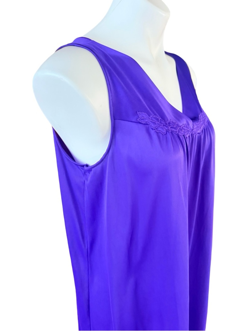 Vanity Fair Vintage Purple Nylon Peignoir Set Robe + Nightgown Medium - Picture 6 of 14